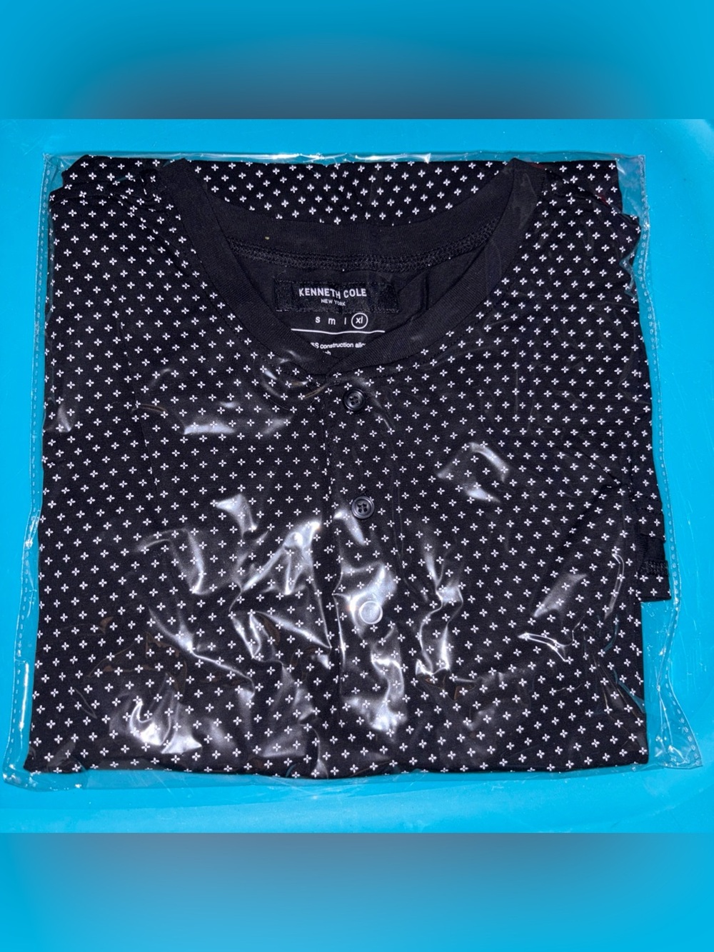 Kenneth Cole Blue W/White Print Men’s T-Shirt Size XL Cotton UPF 50+